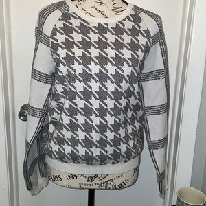 Anthropologie Black & White large houndstooth long sleeve pullover sweater SZ SM